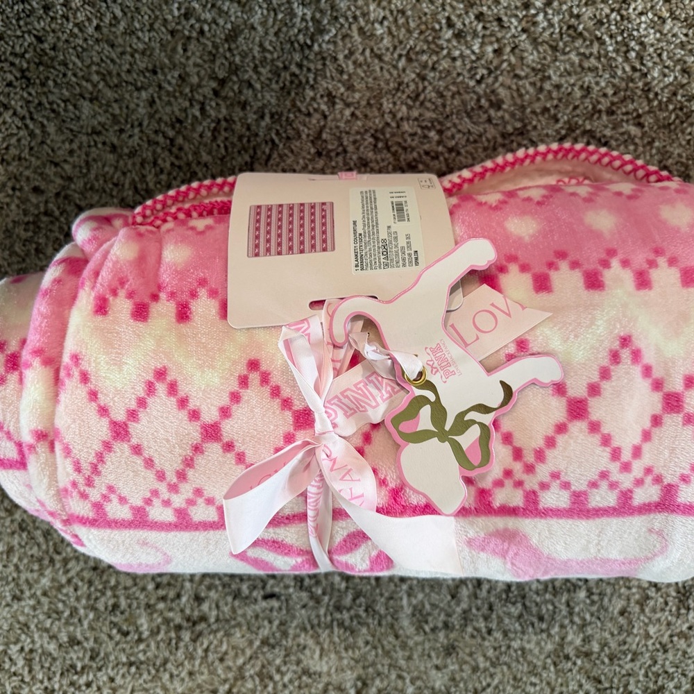 LSF X Pink Sherpa-Backed Blanket with Dog & Bow Motifs - Picture 2 of 3